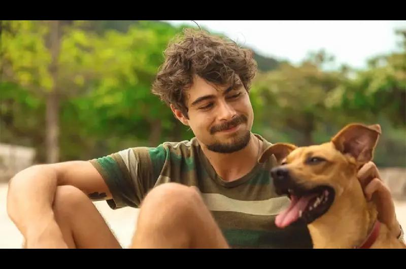 Coacutemo es ldquoCaramelordquo la conmovedora peliacutecula que todos miran en Netflix