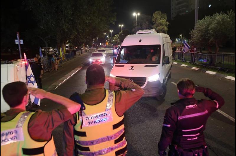 Israel presiona a Hamaacutes para que devuelva los cuerpos de los rehenes 