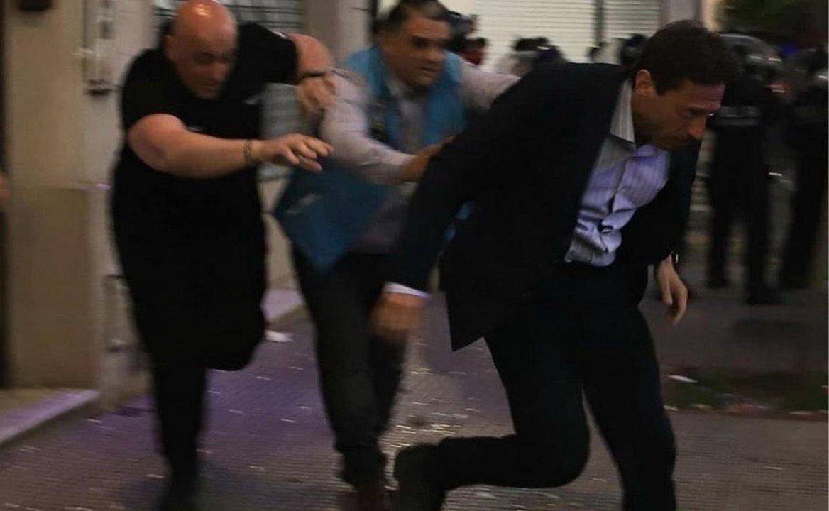 Ceacutesar Francis contundente contra Moretti- ldquoNos somete a un desgaste enorme con secuelas gravesrdquo
