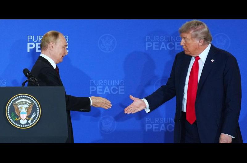 Trump anuncioacute que se reuniraacute con Putin para tratar el fin de la guerra en Ucrania