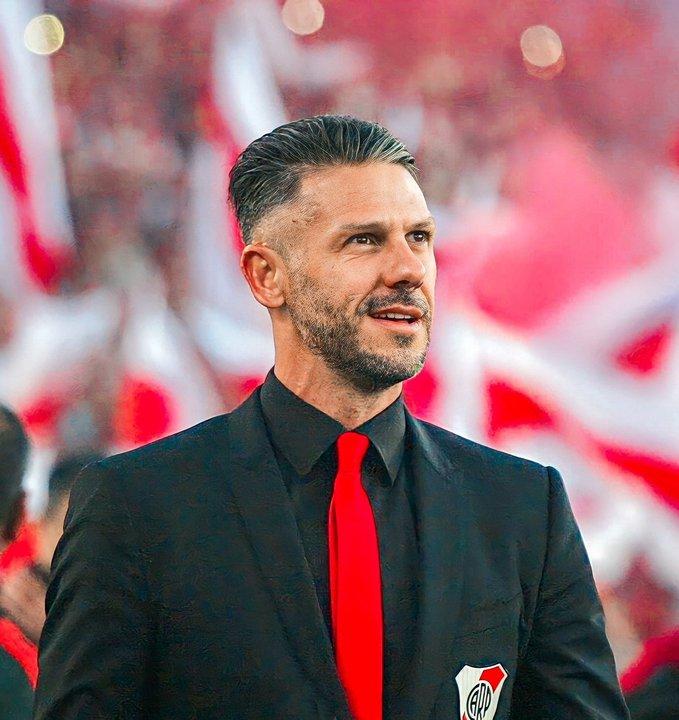 Escaacutendalo- Martiacuten Demichelis fue denunciado por una presunta estafa 