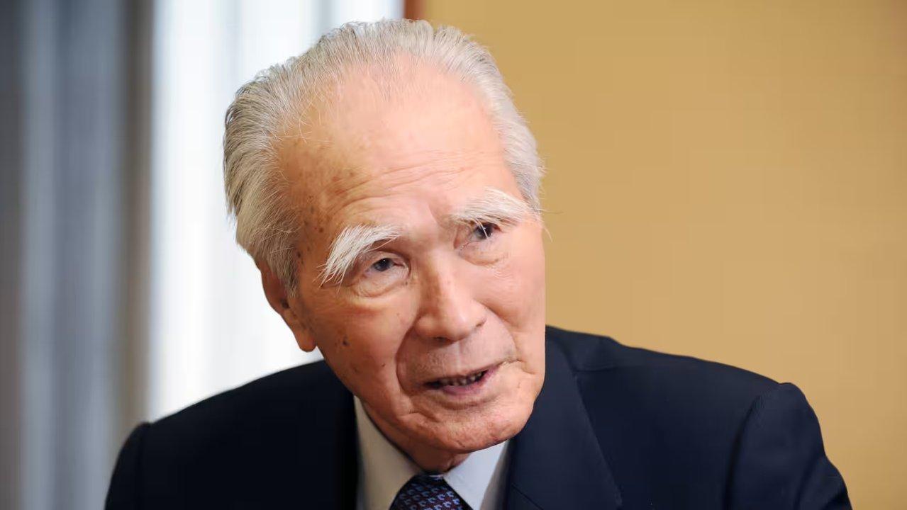 A los 101 antildeos fallecioacute el exprimer ministro japoneacutes Tomiichi Murayama 
