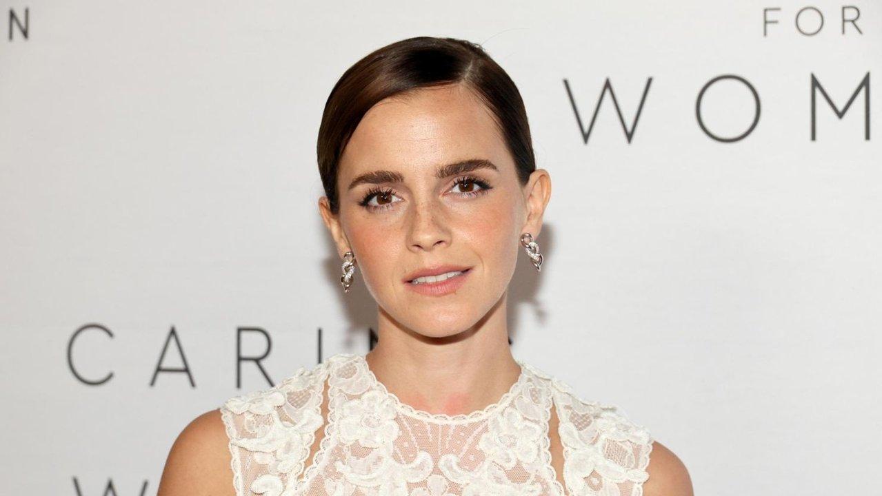 Emma Watson sobre las presiones de Hollywood- ldquoEstaacutes en una pesadilla de belleza al estilo Survivorrdquo