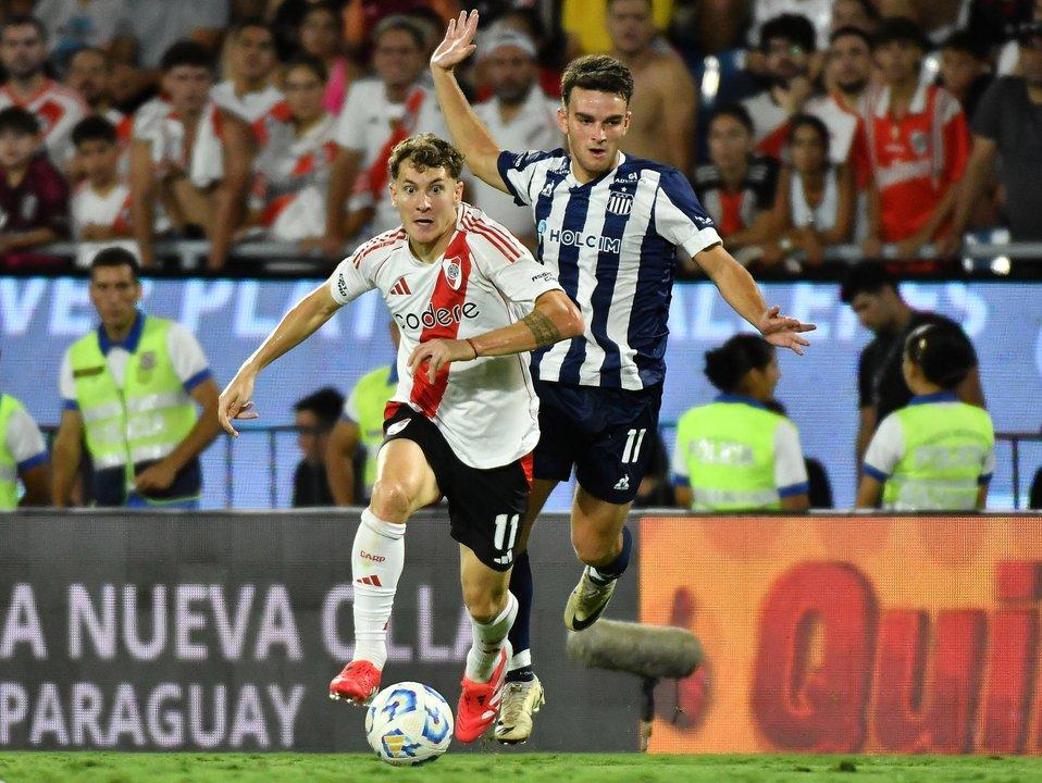 Coacutemo ver en vivo Talleres vs River- horario y formaciones