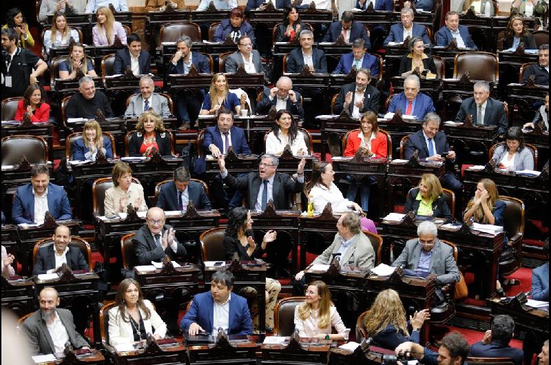 Elecciones 2025- el Peronismo busca alcanzar 100 bancas y el oficialismo tener un tercio del Parlamento