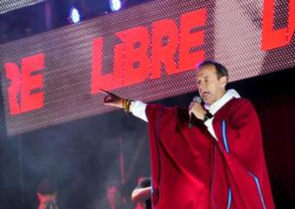 Candidato presidencial Jorge ldquoTutordquo Quiroga acaricia el viejo suentildeo de girar hacia la derecha a Bolivia