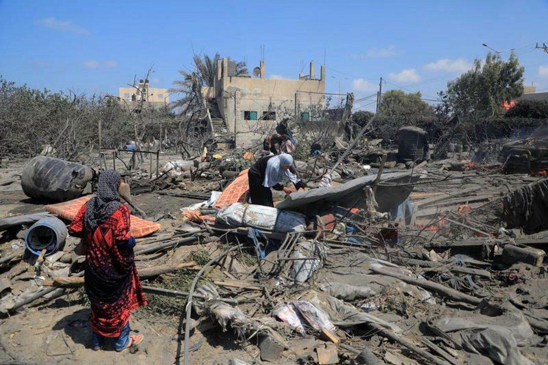 Tensioacuten en Gaza- Israel lanza ataques aeacutereos y acusa a Hamaacutes de incumplir el alto el fuego