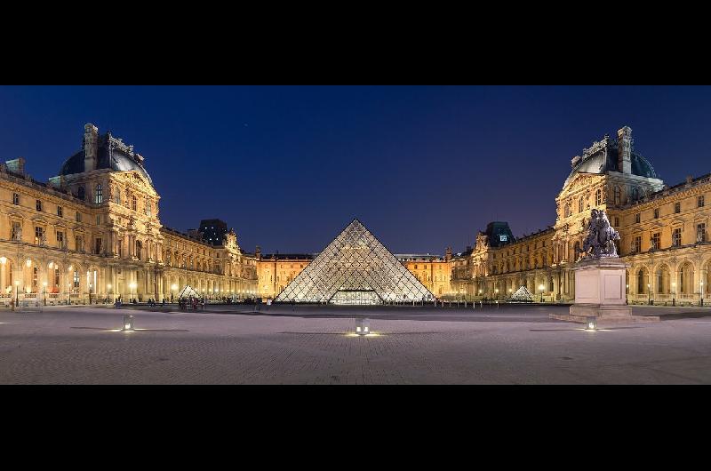 Robo de peliacutecula en el Louvre- increiacuteble atraco de 7 minutos que paralizoacute al mundo y vacioacute una sala histoacuterica