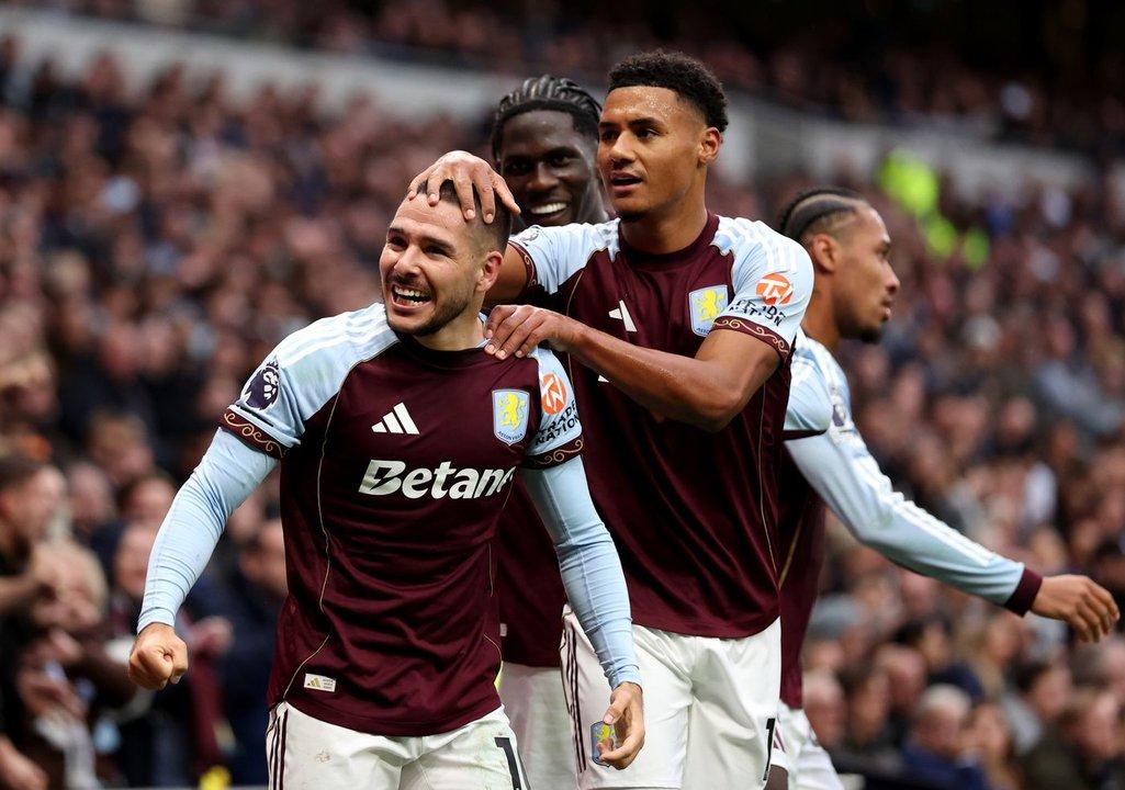 Aston Villa se lo dio vuelta al Tottenham con intervencioacuten del argentino Buendia