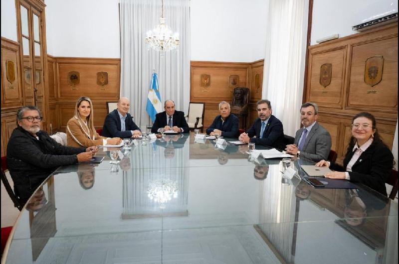 Guillermo Francos encabezaraacute una nueva reunioacuten del Consejo de Mayo para avanzar en los puntos 7 y 10 del Pacto