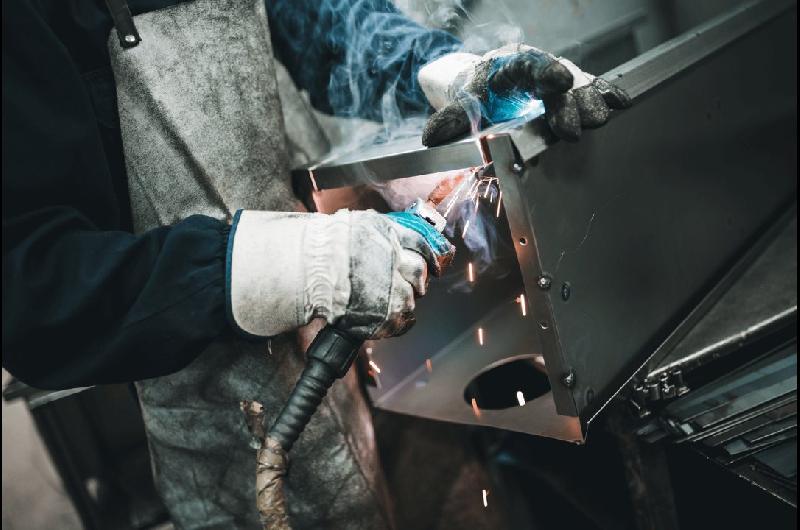 La produccioacuten metaluacutergica volvioacute a caer en septiembre