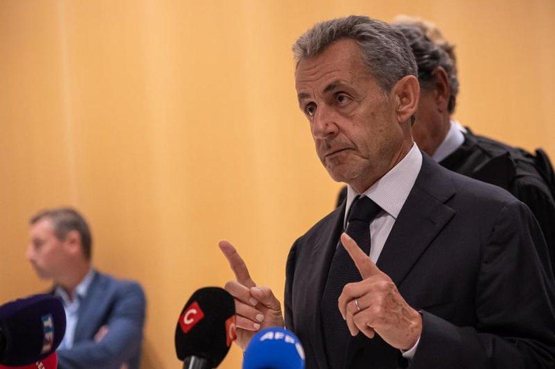 Nicolas Sarkozy expresidente de Francia comienza una condena de cinco antildeos de prisioacuten