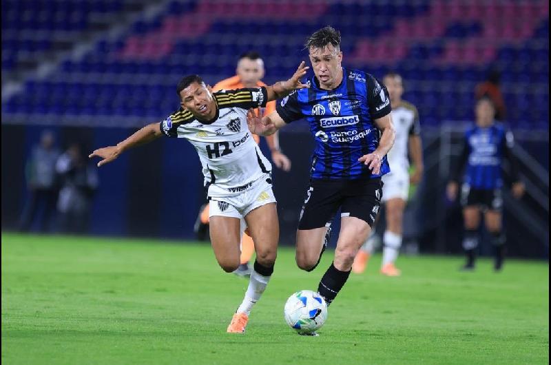 Atleacutetico Mineiro consiguioacute un agoacutenico empate frente a IDV y definiraacute de local el pase a la final