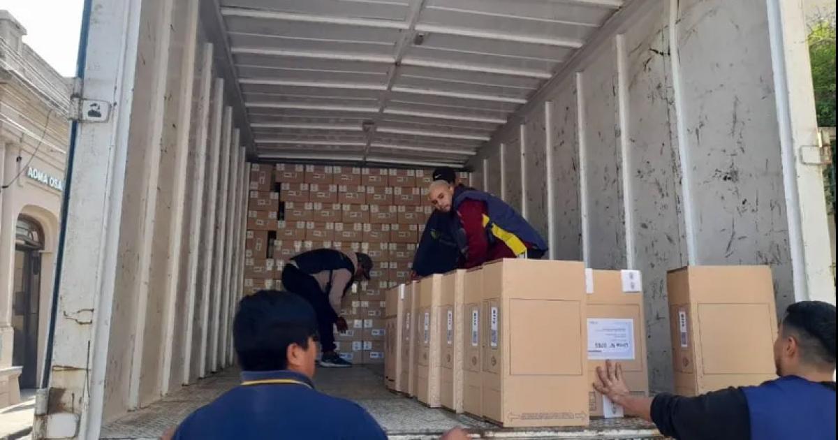 Se inicioacute el operativo de traslado de urnas para las elecciones del domingo