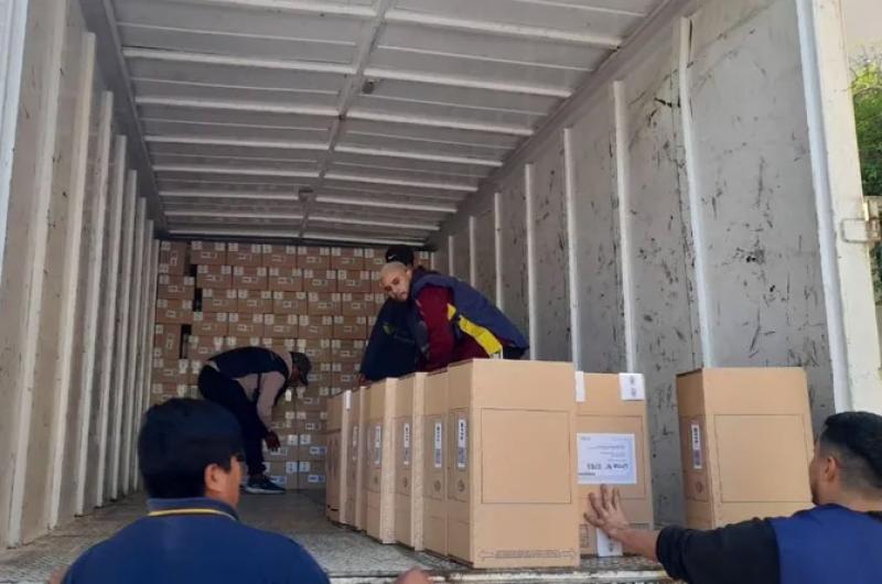 Se inicioacute el operativo de traslado de urnas para las elecciones del domingo
