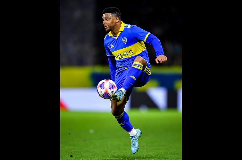 Frank Fabra confirmoacute su salida de Boca y suentildea con volver a Colombia
