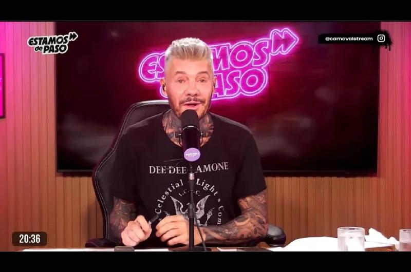 iexclPapeloacuten total Marcelo Tinelli mostroacute sus partes iacutentimas en streaming