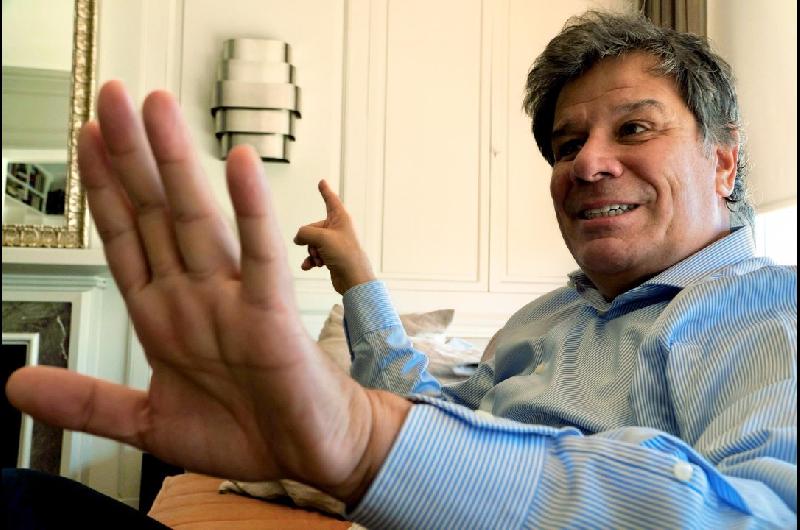 Facundo Manes duriacutesimo contra Javier Milei- ldquoEs kirchnerismo de derecha son dos caras de la misma monedardquo