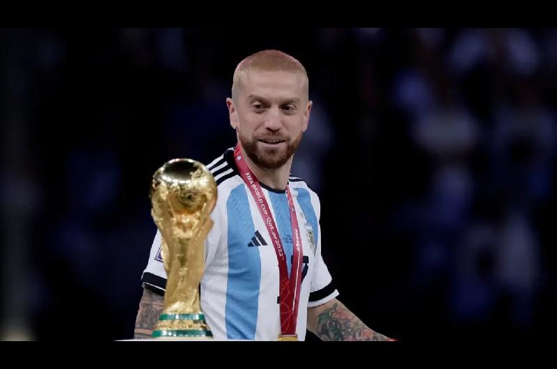El ldquoPapurdquo Goacutemez vuelve al fuacutetbol- fue presentado en un club de Italia 
