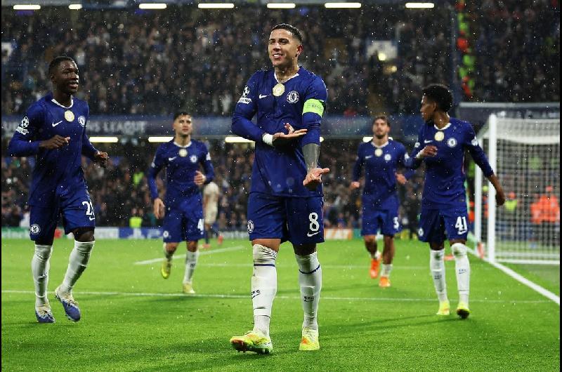 Enzo Fernaacutendez volvioacute a convertir para Chelsea en la Champions League