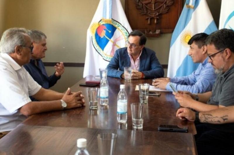 Licitacioacuten del transporte- Concejales recibieron a referentes de CGT y UTA
