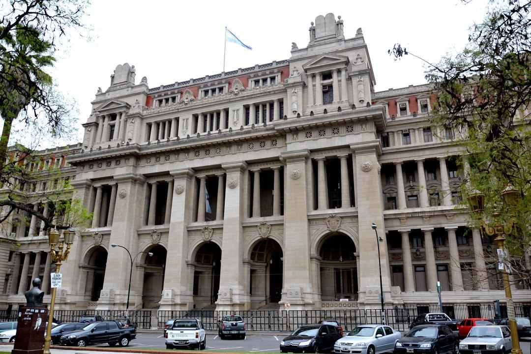 La Corte Suprema cuestionoacute las proacuterrogas extendidas de prisioacuten preventiva en causas de Lesa Humanidad