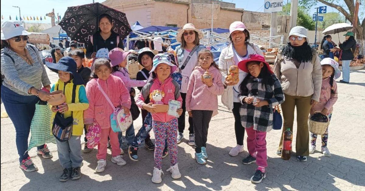 Diferentes instituciones de La Quiaca participaron de la tradicional Manka Fiesta