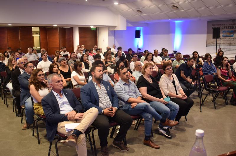Empresas tecnoloacutegicas jujentildeas compartieron sus experiencias 