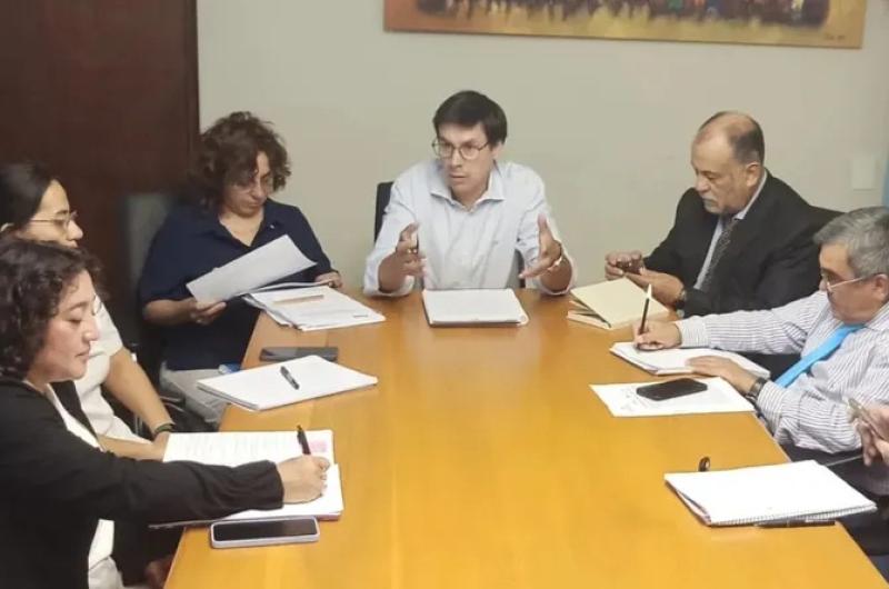 Paritarias- La proacutexima semana se inician las reuniones con gremios