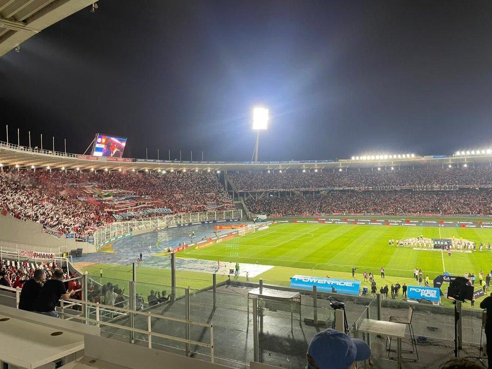 Los hinchas le ponen color al encuentro entre River e Independiente Rivadavia