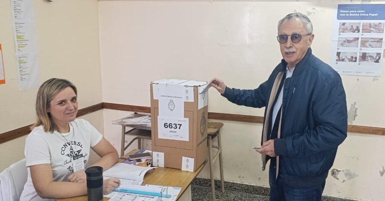 El ministro de Salud de Nacioacuten emitioacute su sufragio- ldquoHoy votamos por el futurordquo