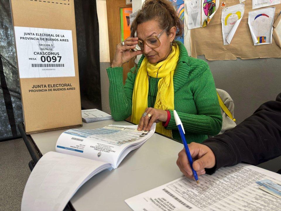 Boca de urna- iquestquieacuten gana las elecciones 2025 La ley prohiacutebe dar a conocer los datos hasta las 21