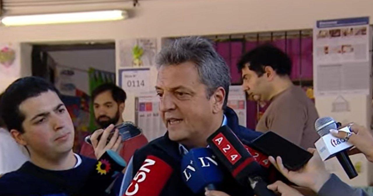 ldquoEstamos en una eleccioacuten crucialrdquo sostuvo Massa tras emitir su voto en Tigre