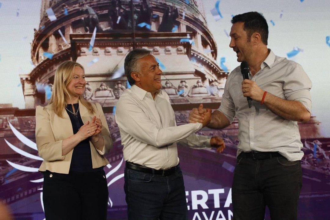 La alianza de Alfredo Cornejo y LLA se impuso en Mendoza con Luis Petri a la cabeza
