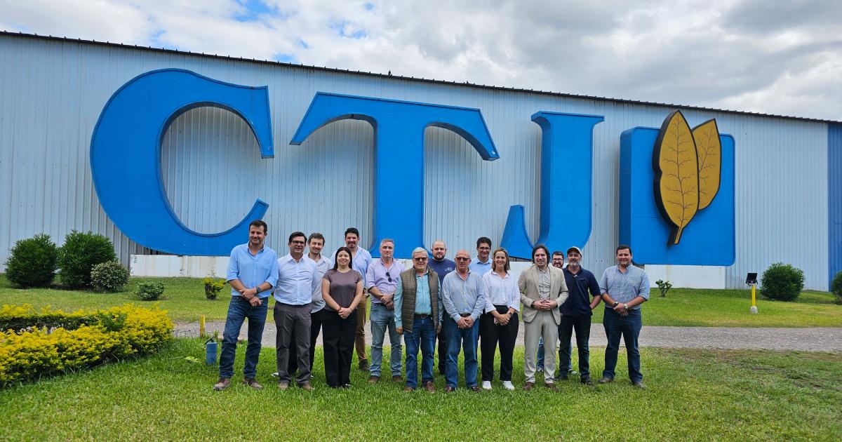 Autoridades de la Mesa de Enlace visitaron la Cooperativa de Tabacaleros de Jujuy