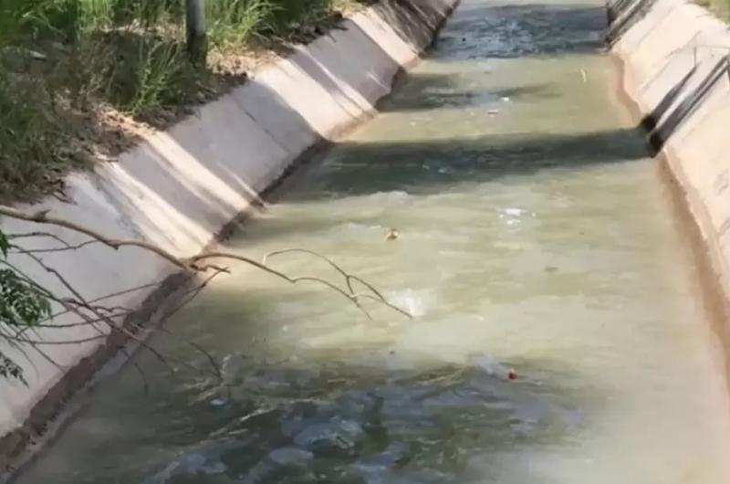 Encontraron el cuerpo de un hombre en un canal