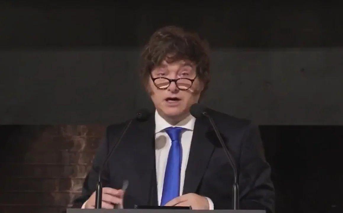 Luego del triunfo electoral Javier Milei demora los cambios y aumentan las tensiones en el Gabinete