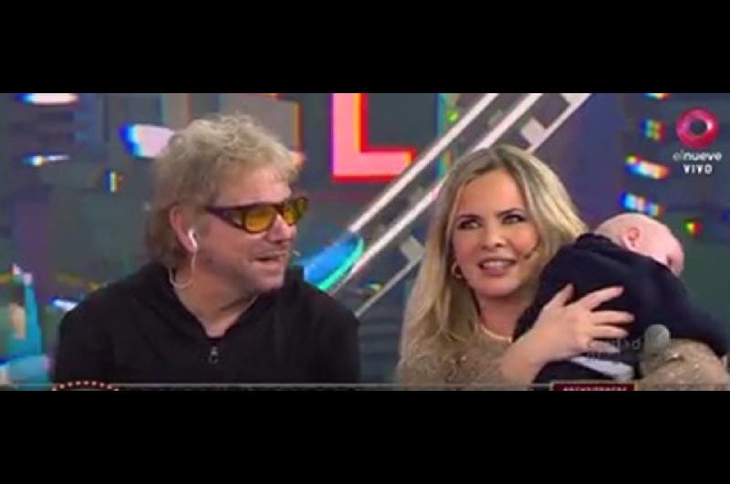 Alejandra Maglietti presentoacute a su bebeacute en Bendita