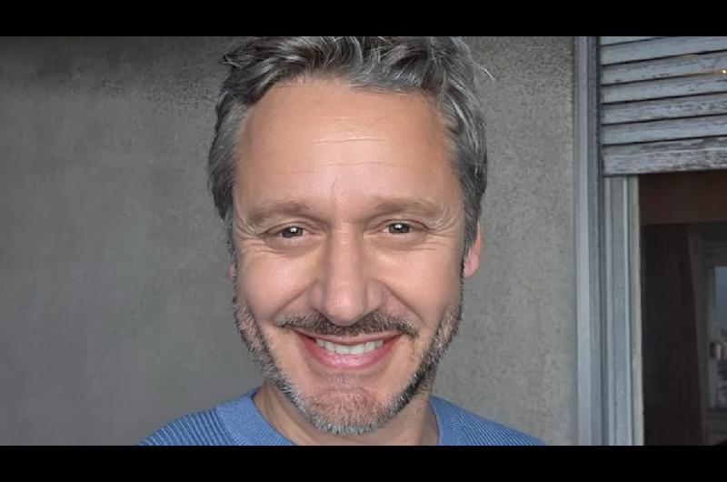 Benjamiacuten Vicuntildea negocia para conducir un nuevo programa y competir en el rating- iquesty Pampita