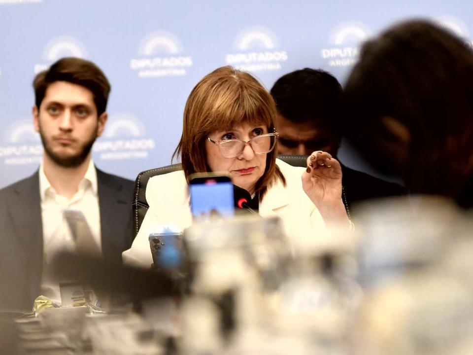  Bullrich - ldquoSe acabaron los piquetesrdquo y vamos a actuar una y otra vez contra quienes tiren piedras