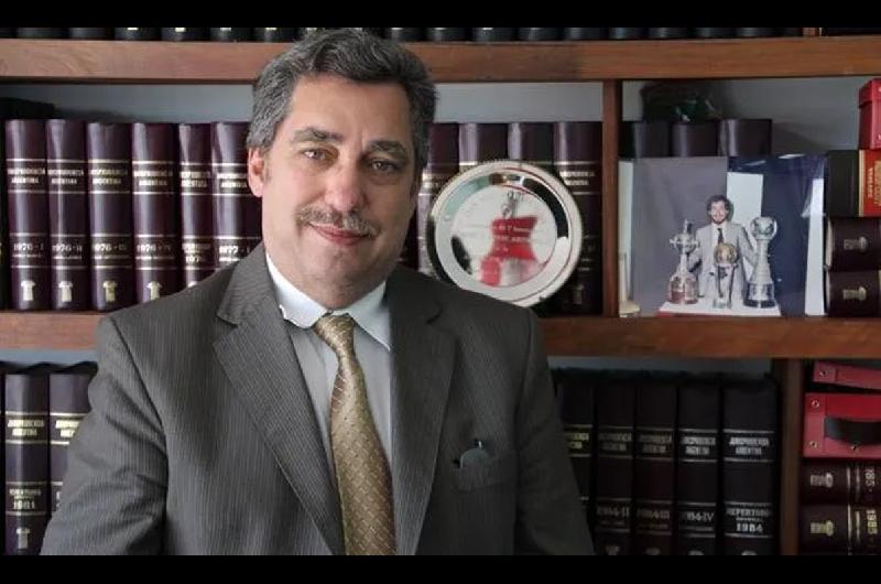 Daniel Kiper candidato a presidente en River- ldquoEsta gestioacuten le mete la mano en el bolsillo al sociordquo