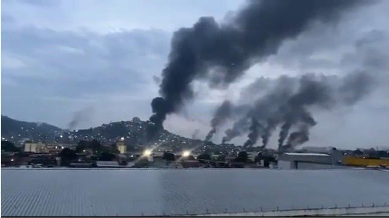 Megaoperativo policial contra la banda criminal Comando Vermelho deja 64 muertos en favelas de Riacuteo de Janeiro