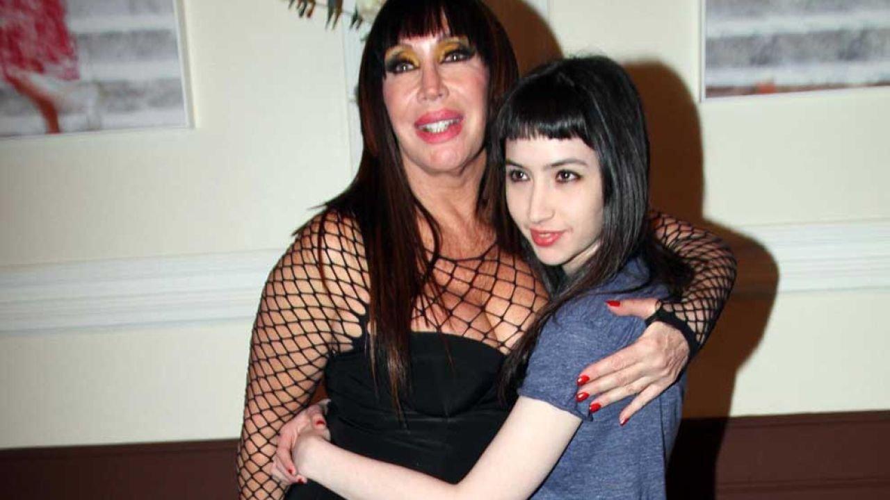 Se conocieron las primeras imaacutegenes del biopic de Moria Casaacuten con Sofiacutea Gala interpretando a su madre