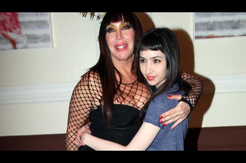 Se conocieron las primeras imaacutegenes del biopic de Moria Casaacuten con Sofiacutea Gala interpretando a su madre