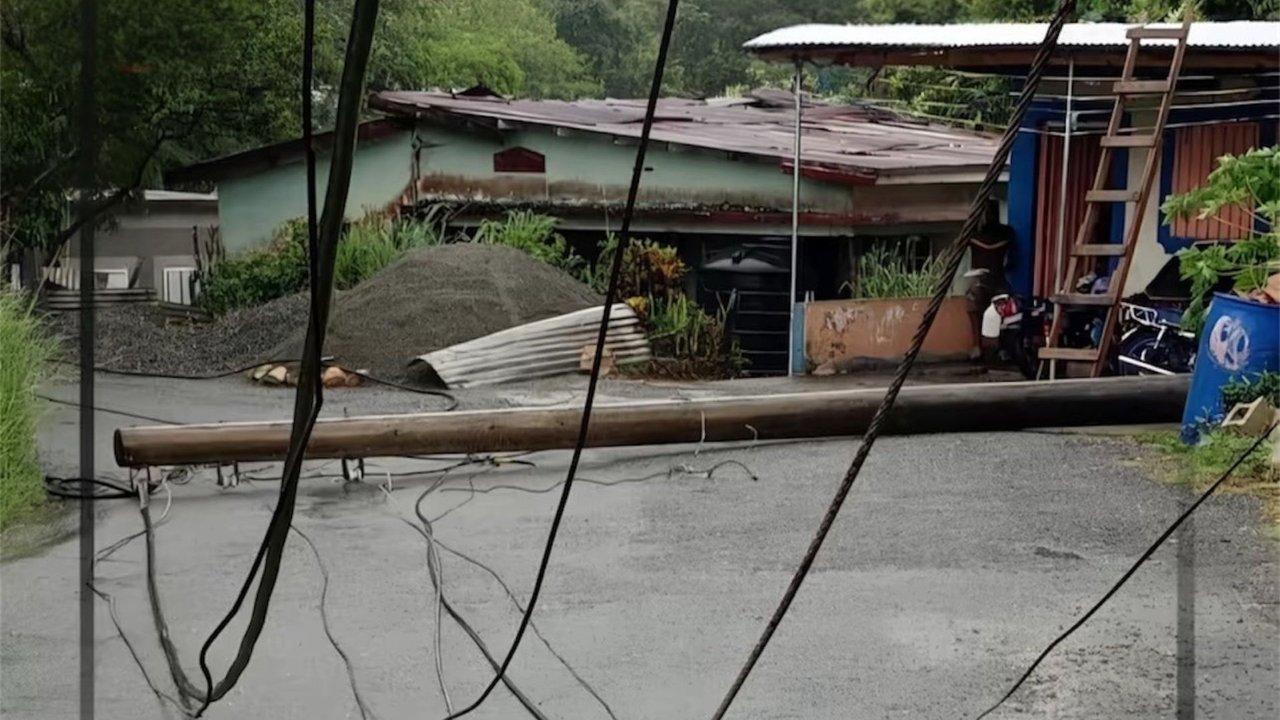 Maacutes de 730000 evacuados en Cuba a la espera del Huracaacuten Melissa