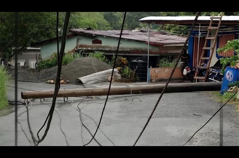 Maacutes de 730000 evacuados en Cuba a la espera del Huracaacuten Melissa