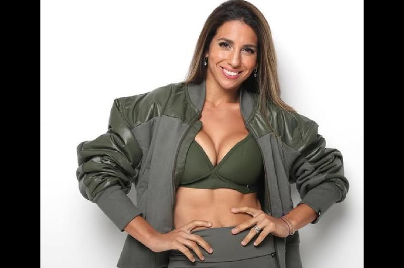 Cinthia Fernaacutendez promocionoacute su servicio de asesoramiento en accidentes de traacutensito y desatoacute la poleacutemica