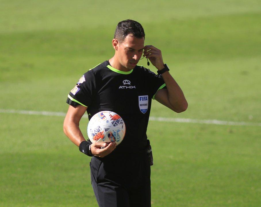 La Liga Profesional confirmoacute los aacuterbitros para la fecha 14 del Torneo Clausura 2025