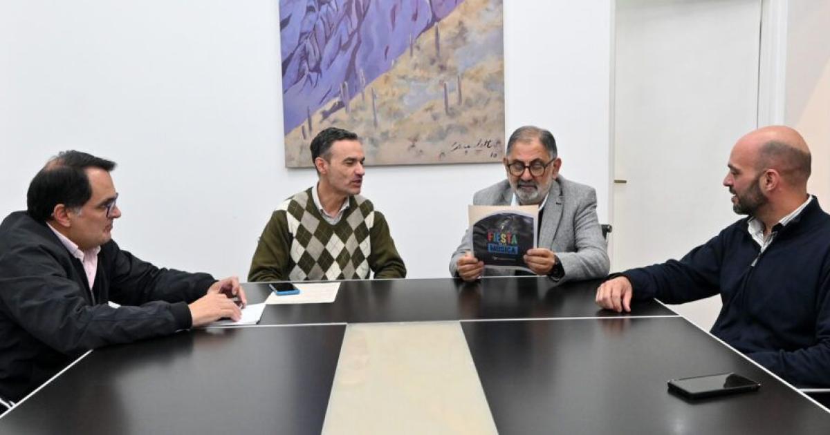 El saacutebado inicia la Fiesta de la Muacutesica en la ciudad