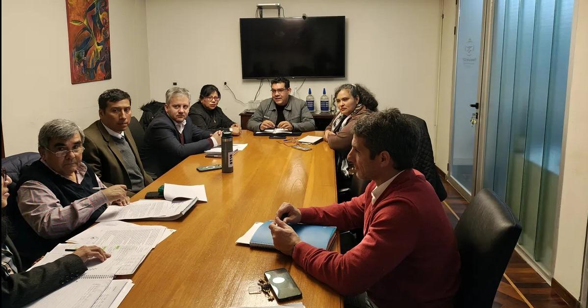 Paritarias- prosiguen las reuniones con los diferentes gremios